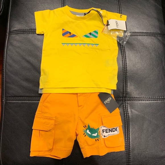 fendi shorts and t shirt set